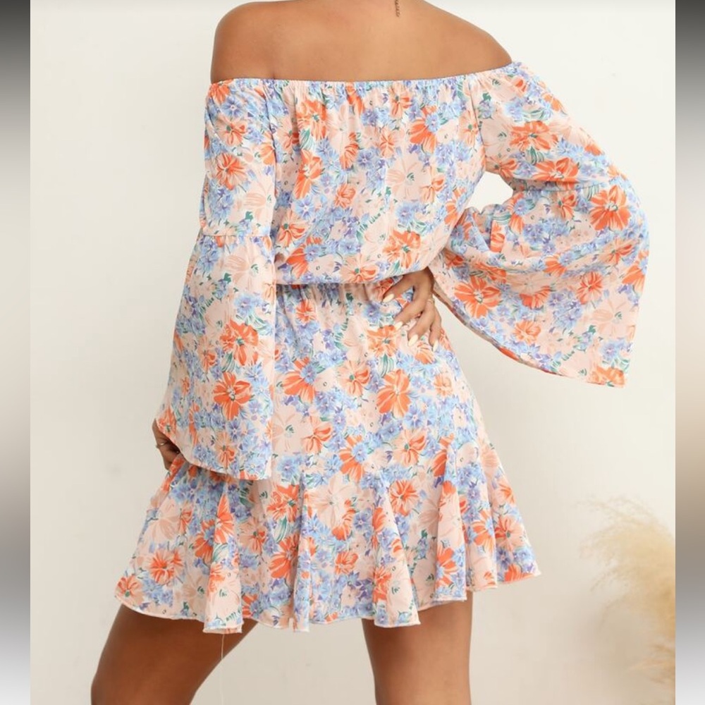 Floral off the shoulder dress - Picture 2 of 8